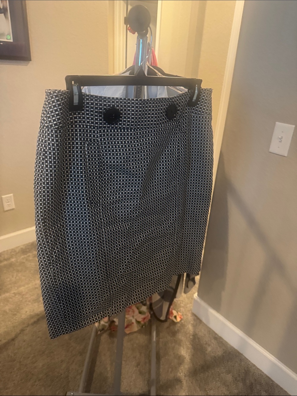Ann Taylor Black and White Textured Pencil Skirt with Button Detail